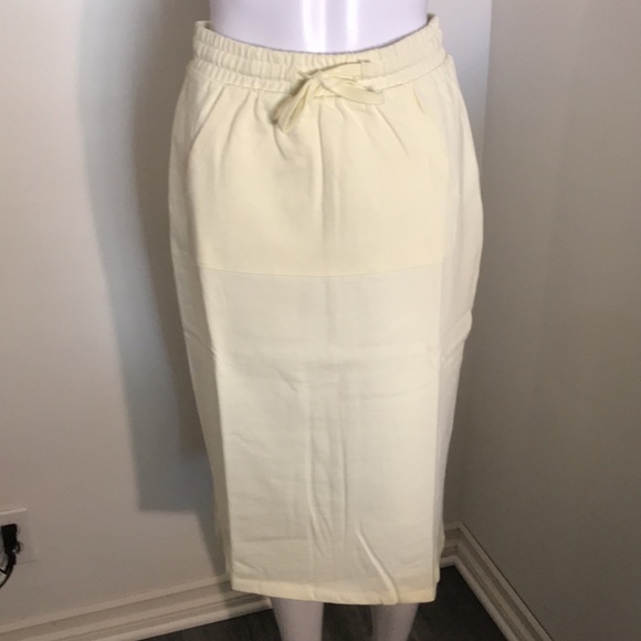MANGO, Woman's Size Small Yellow Skirt. - Picture 2 of 8